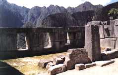 temple des trois fenêtres des frères Ayar